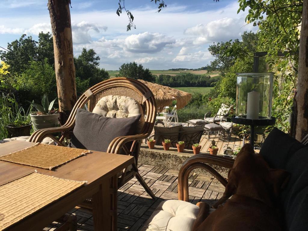 Chez Brown Bed & Breakfast Saint-Thomas-de-Cônac Exterior foto